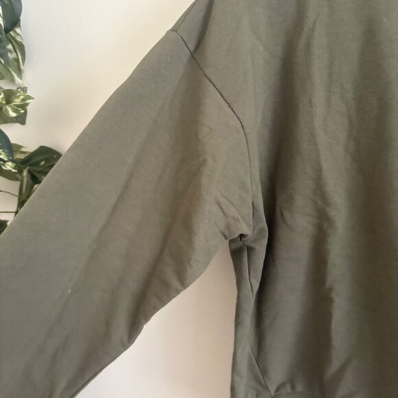 All In Motion Pullover Mock Neck Sweatshirt Green NWT Women’s Size M - Picture 5 of 8